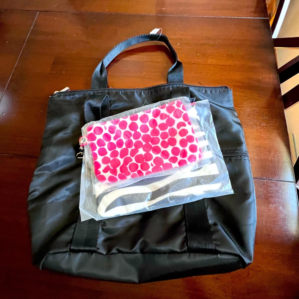 Black tote with two pouches